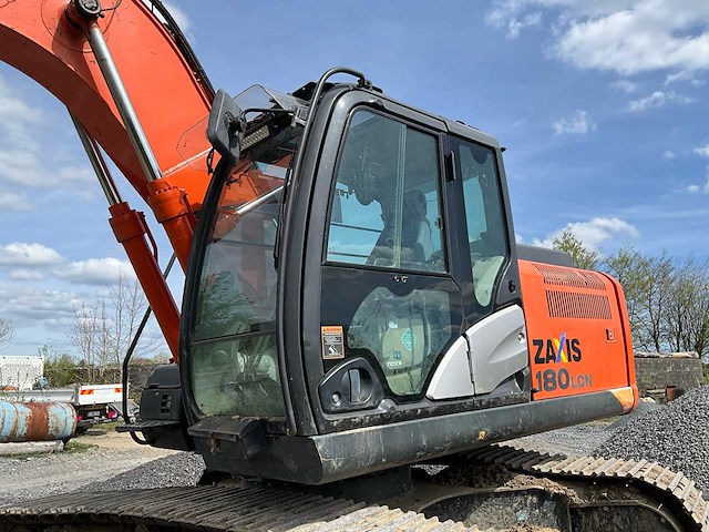 2014 hitachi 180 lcn rupsgraafmachine - afbeelding 45 van  45