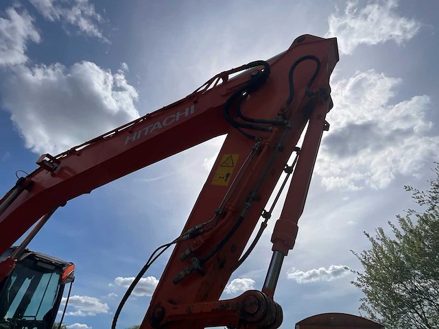 2014 hitachi 180 lcn rupsgraafmachine - afbeelding 22 van  38