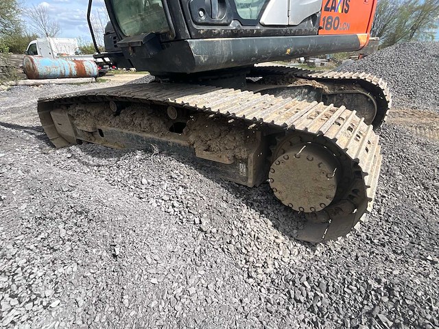 2014 hitachi 180 lcn rupsgraafmachine - afbeelding 25 van  38