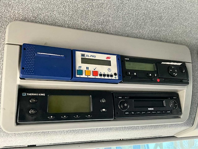 2014 iveco eurocargo 160e25 koel-/vriesvrachtwagen met thermo king t-1000r - afbeelding 27 van  58