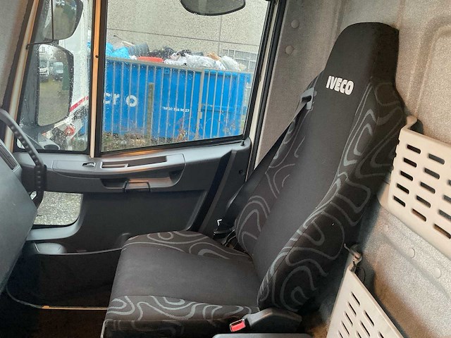 2014 iveco ig160e2ca vrachtwagen - afbeelding 17 van  45