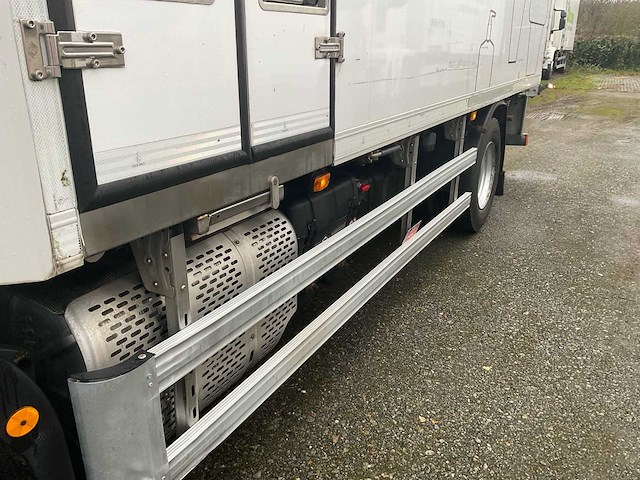 2014 iveco ig160e2ca vrachtwagen - afbeelding 10 van  44
