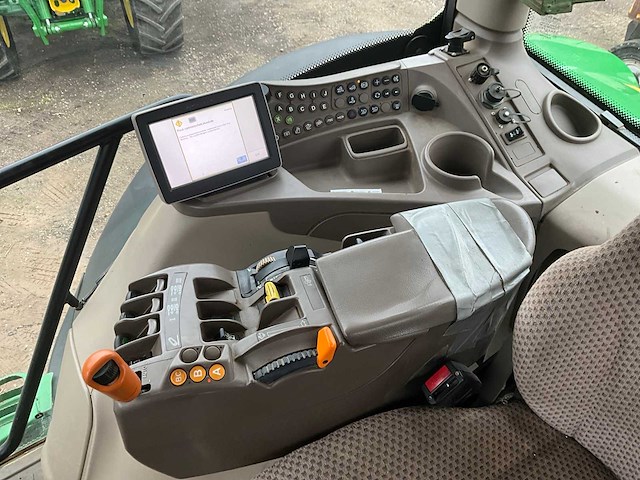 2014 john deere 6210r vierwielaangedreven landbouwtractor - afbeelding 17 van  41
