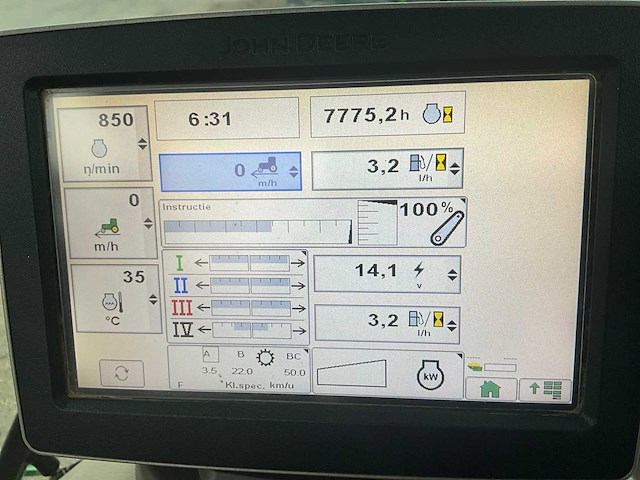 2014 john deere 6210r vierwielaangedreven landbouwtractor - afbeelding 19 van  41