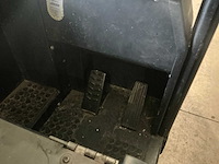 2014 kärcher km 130/300 r lpg zelfrijdende veegmachine (69001-52) - afbeelding 4 van  16