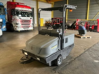 2014 kärcher km 130/300 r lpg zelfrijdende veegmachine (69001-52)