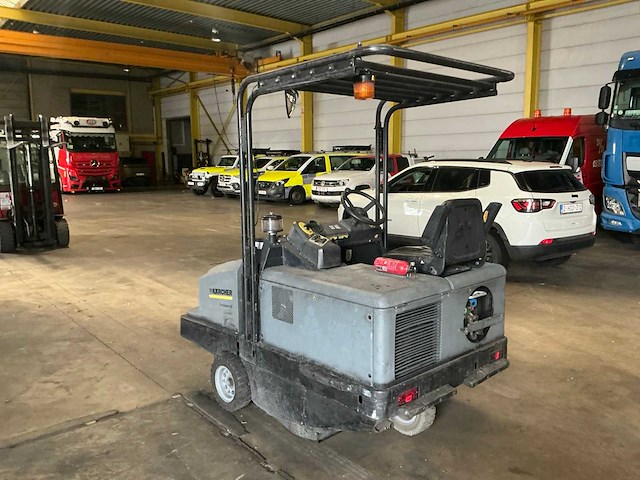 2014 kärcher km 130/300 r lpg zelfrijdende veegmachine (69001-52) - afbeelding 14 van  16