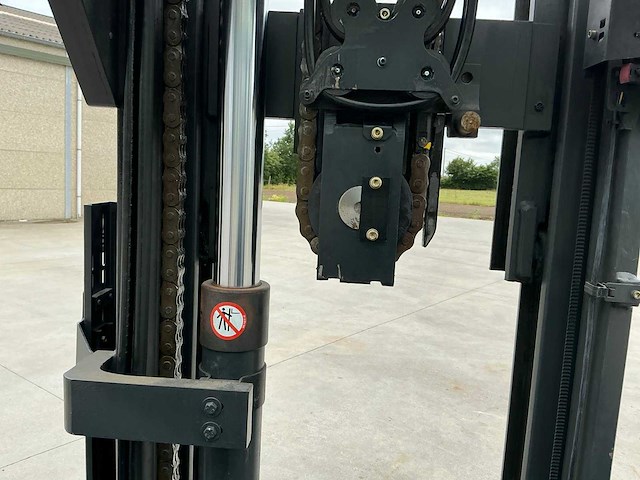 2014 linde r14 reach truck - afbeelding 10 van  44