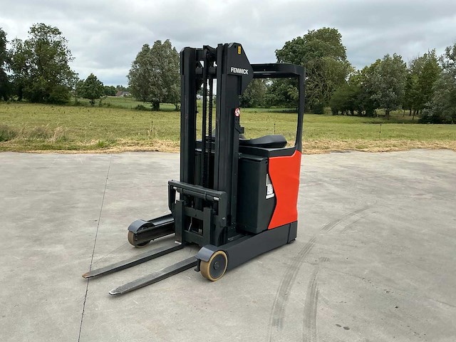 2014 linde r14 reach truck - afbeelding 16 van  44