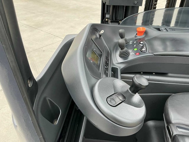 2014 linde r14 reach truck - afbeelding 28 van  44