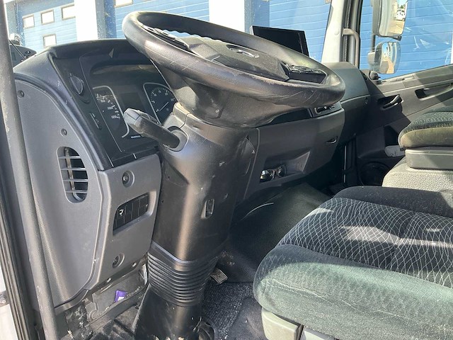 2014 mercedes atego vrachtwagen gesloten laadbak - afbeelding 15 van  34