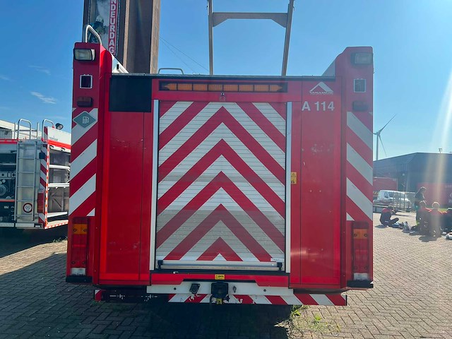 2014 mercedes-benz 1329 f vrachtwagen pompwagen - afbeelding 39 van  41