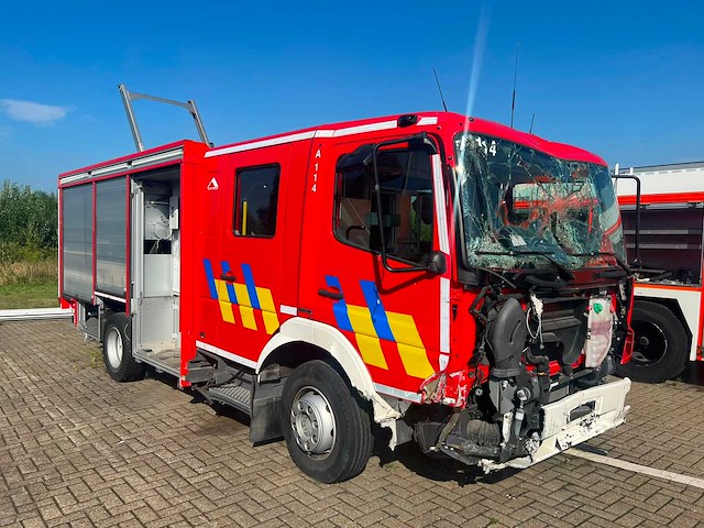 2014 mercedes-benz 1329 f vrachtwagen pompwagen - afbeelding 29 van  33