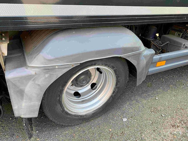 2014 mercedes-benz atego vrachtwagen met laadklep - afbeelding 28 van  33