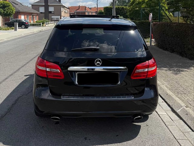 2014 mercedes-benz b 180 1.6 auto - afbeelding 5 van  11