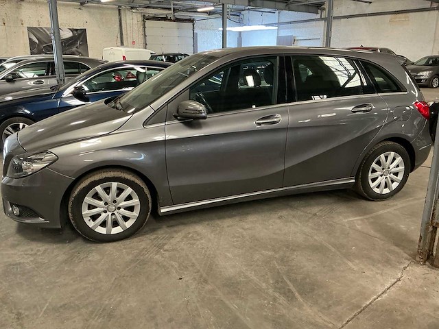 2014 mercedes-benz b 180 cdi personenauto - afbeelding 12 van  27