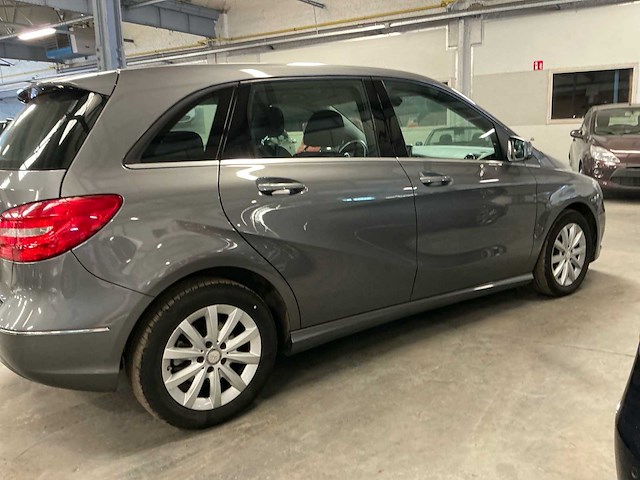 2014 mercedes-benz b 180 cdi personenauto - afbeelding 24 van  27