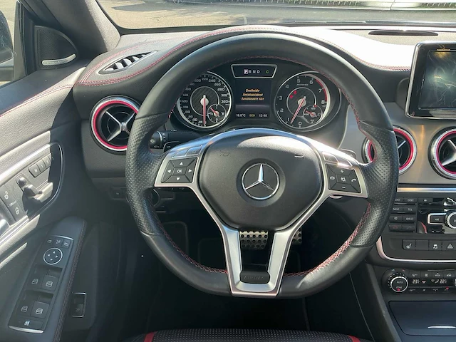 2014 mercedes-benz cla 45 amg personenauto - afbeelding 16 van  31