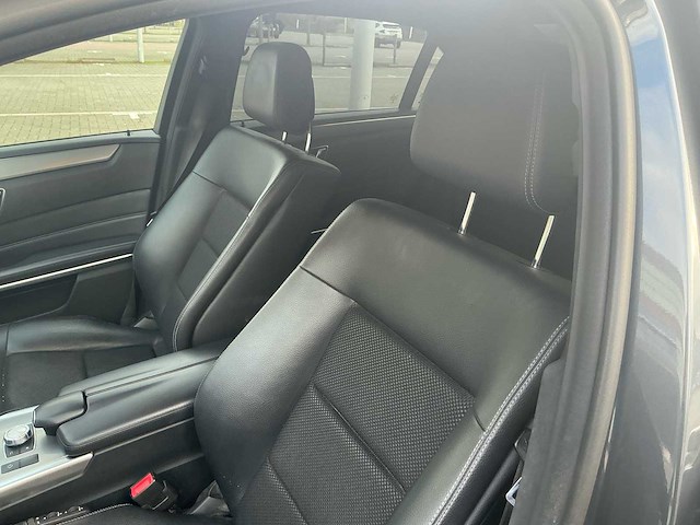 2014 mercedes benz e200 bluetec aa sedan - afbeelding 13 van  44