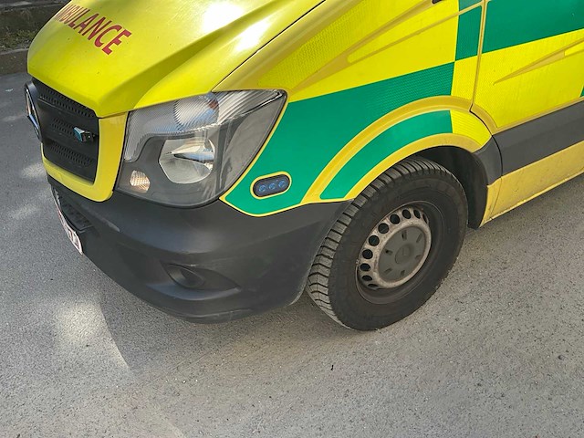 2014 mercedes-benz sprinter ambulance - afbeelding 32 van  44