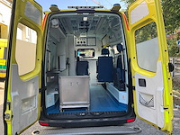2014 mercedes-benz sprinter ambulance - afbeelding 14 van  37