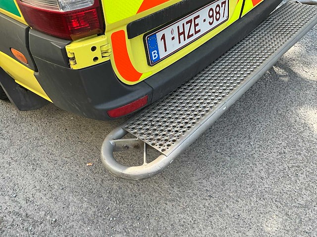 2014 mercedes-benz sprinter ambulance - afbeelding 22 van  37
