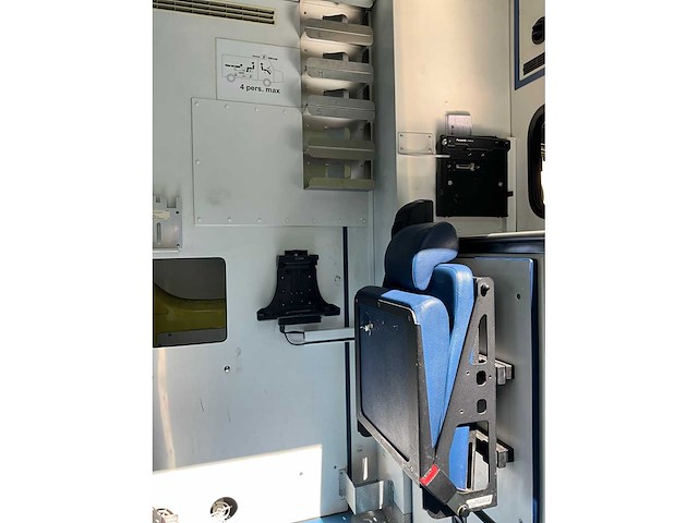 2014 mercedes-benz sprinter ambulance - afbeelding 37 van  44