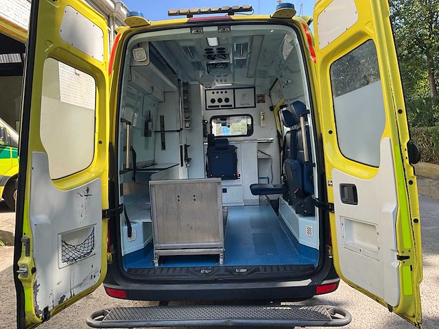 2014 mercedes-benz sprinter ambulance - afbeelding 42 van  44