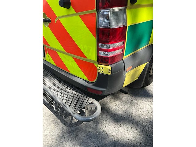 2014 mercedes-benz sprinter ambulance - afbeelding 23 van  44