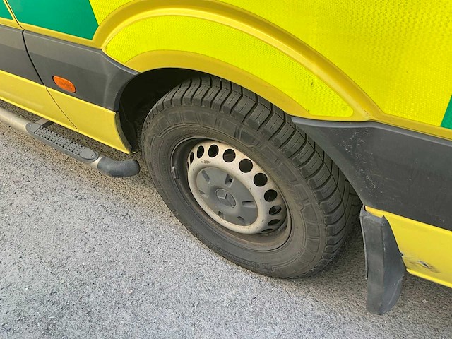 2014 mercedes-benz sprinter ambulance - afbeelding 22 van  30