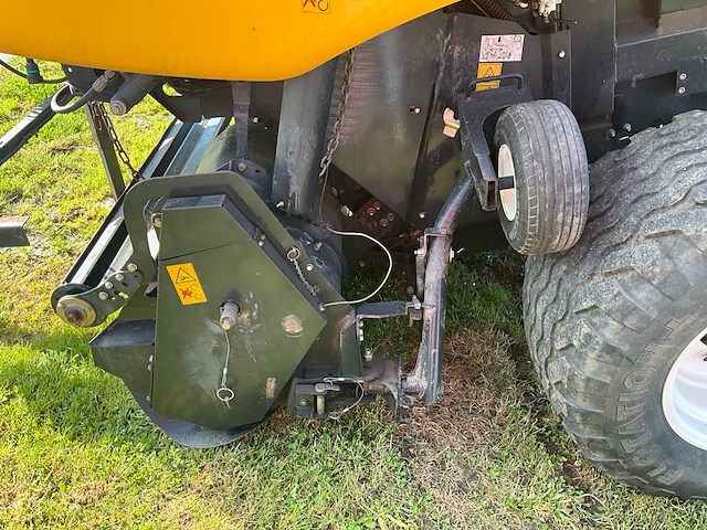 2014 new holland roll-belt 150 cropcutter ronde balenmachine - afbeelding 6 van  33
