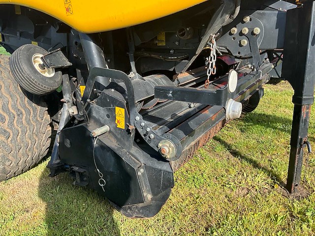 2014 new holland roll-belt 150 cropcutter ronde balenmachine - afbeelding 10 van  33