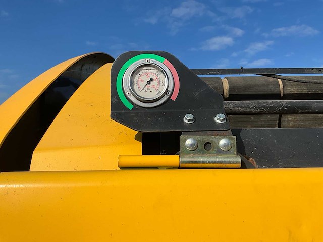 2014 new holland roll-belt 150 cropcutter ronde balenmachine - afbeelding 11 van  33