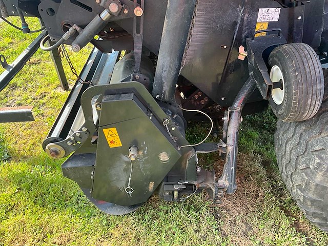 2014 new holland roll-belt 150 cropcutter ronde balenmachine - afbeelding 21 van  33