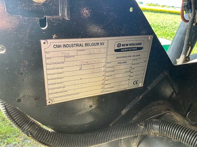 2014 new holland roll-belt 150 cropcutter ronde balenmachine - afbeelding 27 van  33