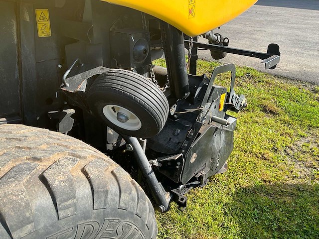 2014 new holland roll-belt 150 cropcutter ronde balenmachine - afbeelding 9 van  25