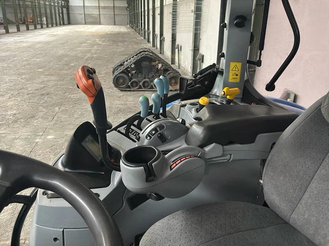 2014 new holland t7.185 4-wiel aangedreven landbouwtractor - afbeelding 10 van  32