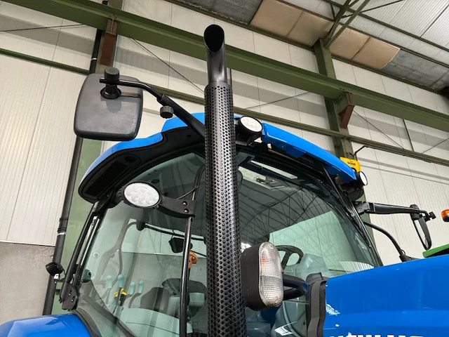 2014 new holland t7.185 4-wiel aangedreven landbouwtractor - afbeelding 24 van  32