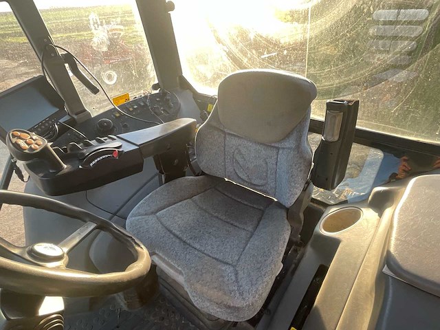 2014 new holland tvt195 4wd landbouwtractor 4wd - afbeelding 21 van  26