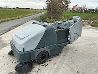 2014 nilfisk sr1601 zelfrijdende veegmachine - afbeelding 37 van  43