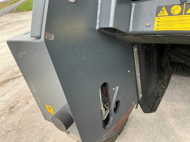 2014 nilfisk sr1601 zelfrijdende veegmachine - afbeelding 43 van  43