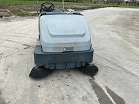 2014 nilfisk sr1601 zelfrijdende veegmachine - afbeelding 17 van  43