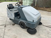 2014 nilfisk sr1601 zelfrijdende veegmachine - afbeelding 19 van  43