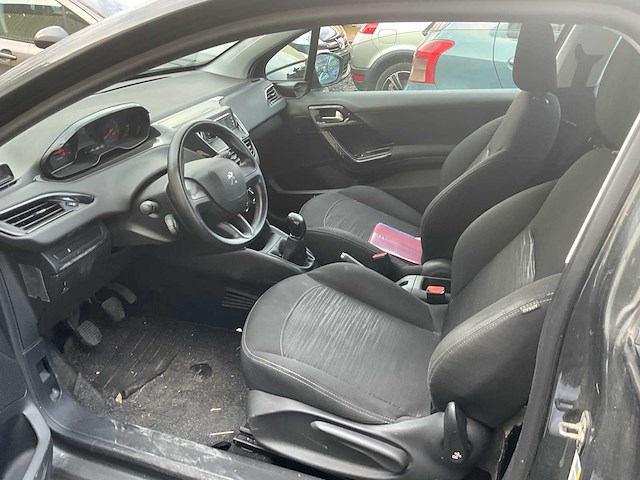 2014 peugeot 208 personenauto - afbeelding 8 van  22