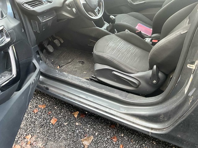 2014 peugeot 208 personenauto - afbeelding 9 van  22