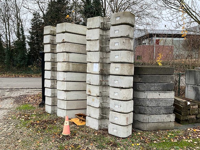 2014 potain igo32 torenkraan - afbeelding 17 van  34