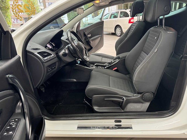 2014 renault megane coupé limited - afbeelding 13 van  25