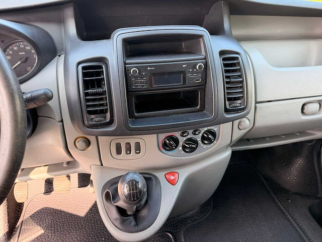 2014 renault trafic lichten vrachtwagen - afbeelding 7 van  18