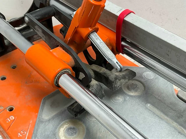 2014 rubi tr-600 tegel-/plavuizensnijder 600mm - afbeelding 2 van  4