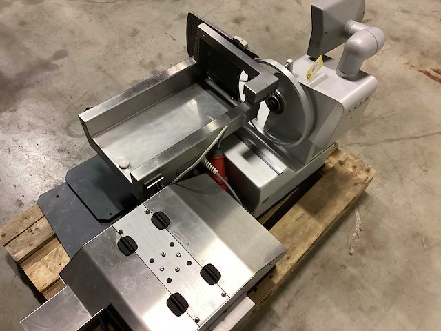 2014 sam 310cf plu slicer tafelsnijmachine - afbeelding 4 van  7